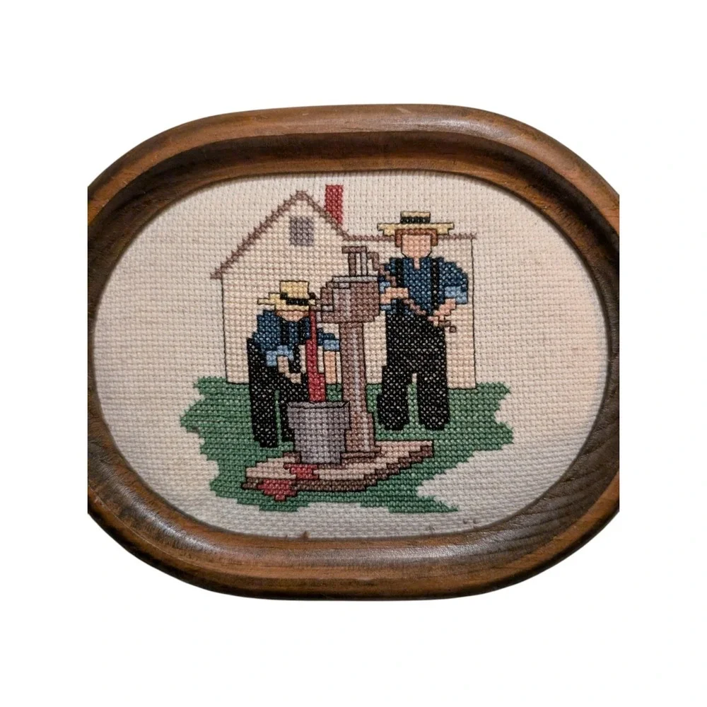Vintage Amish Men Water Pump Cross‎ Stitch Needlepoint Oval Wood Frame Wall Art